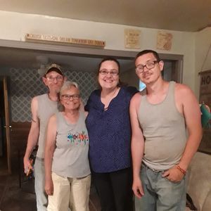 Meet your Posher, Candice